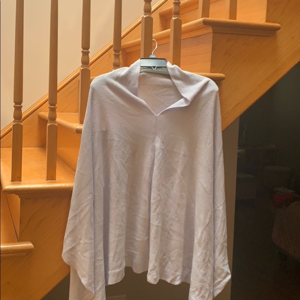 Poncho - Picture 2 of 2